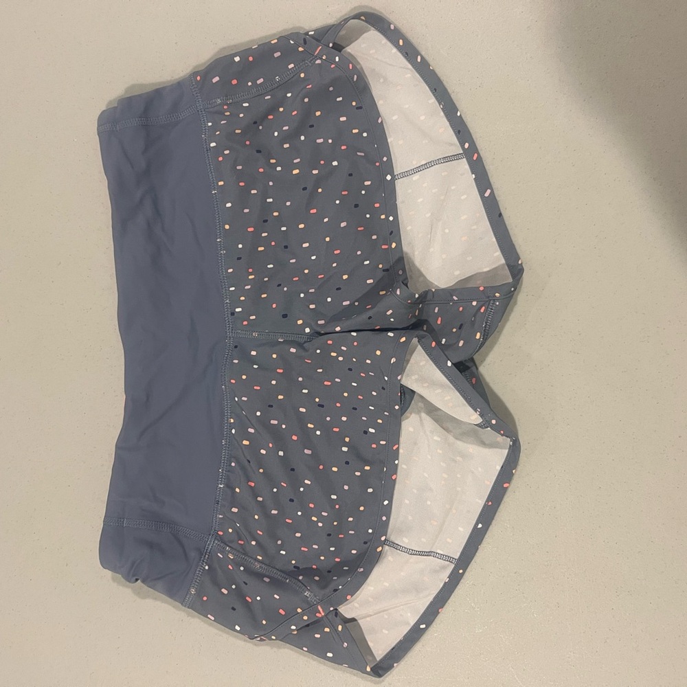 Lululemon speed up 2.5 Shorts size 6
